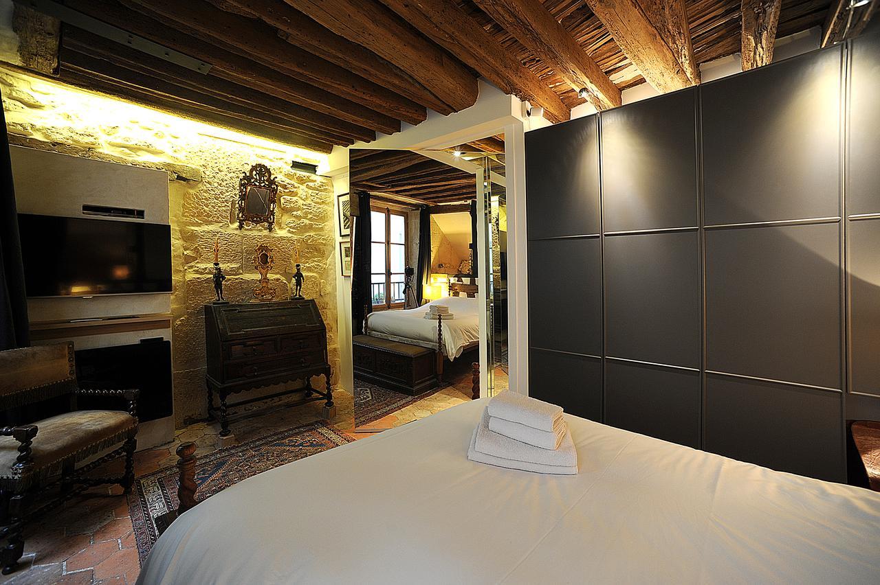 Beautiful Apartment In Historical Marais ปารีส ภายนอก รูปภาพ
