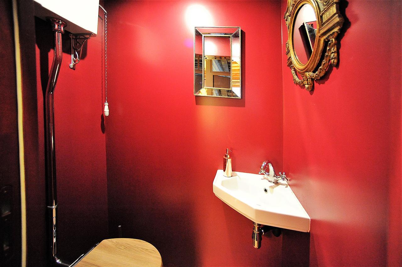 Beautiful Apartment In Historical Marais ปารีส ภายนอก รูปภาพ
