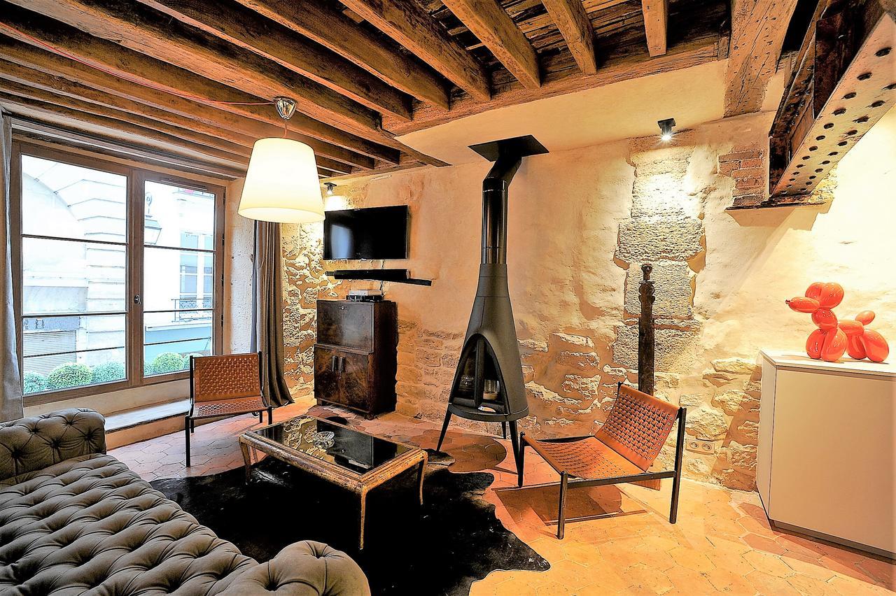 Beautiful Apartment In Historical Marais ปารีส ภายนอก รูปภาพ